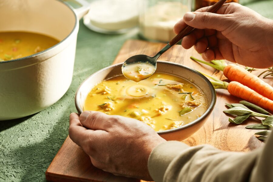 sopa de verduras y dumplings